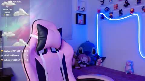 Snapshot of miila_a chatting on October 1, 2:28 am Mila online show from October 1, 2:28 am