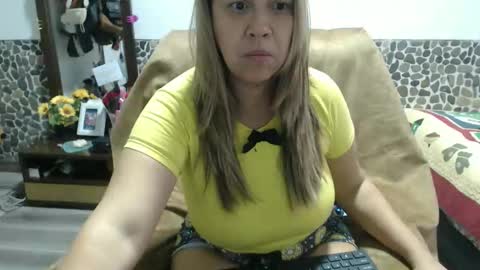 Snapshot of miilu74 chatting on December 15, 11:36 am Miilu74 online show from December 15, 11:36 am