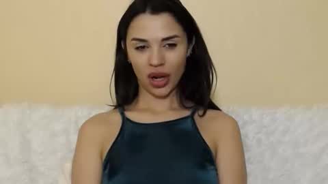 Snapshot of mika_gold7 chatting on March 3, 12:58 pm Mika online show from March 3, 12:58 pm