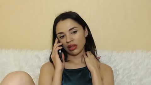 Snapshot of mika_gold7 chatting on March 3, 5:29 pm Mika online show from March 3, 5:29 pm