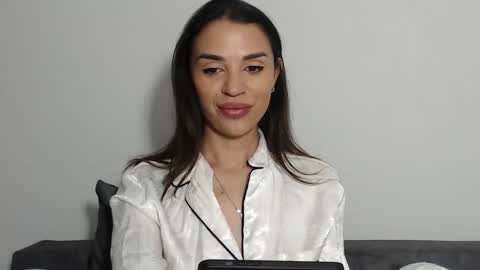 Snapshot of mika_gold7 chatting on October 7, 10:56 am Mika online show from October 7, 10:56 am