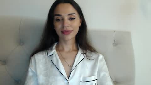 Snapshot of mika_gold7 chatting on October 13, 10:32 pm Mika online show from October 13, 10:32 pm