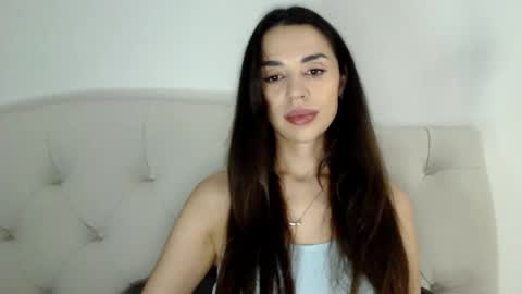 Snapshot of mika_gold7 chatting on November 21, 8:07 pm Mika online show from November 21, 8:07 pm