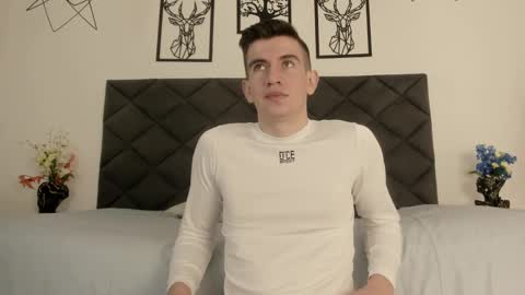 mikael online show from February 28, 4:54 am