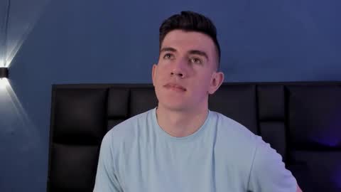 mikael online show from October 2, 4:41 am