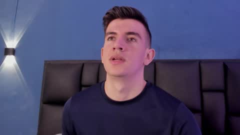 mikael online show from November 8, 5:07 am