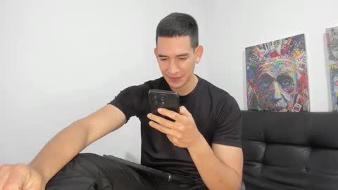 mike3xxx online show from October 8, 1:47 am