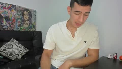 mike3xxx online show from November 23, 10:09 pm