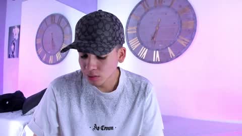 Mike 0233 online show from December 10, 4:24 am