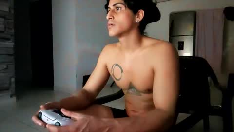 Snapshot of mike_d1030 chatting on January 28, 11:28 pm mike_d1030 online show from January 28, 11:28 pm