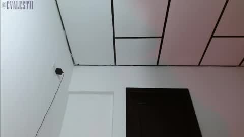 Snapshot of mike_d1030 chatting on February 12, 7:02 am mike_d1030 online show from February 12, 7:02 am