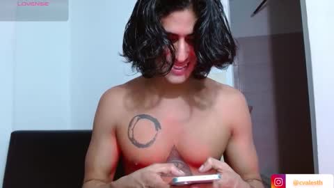 Snapshot of mike_d1030 chatting on September 17, 2:35 am mike_d1030 online show from September 17, 2:35 am