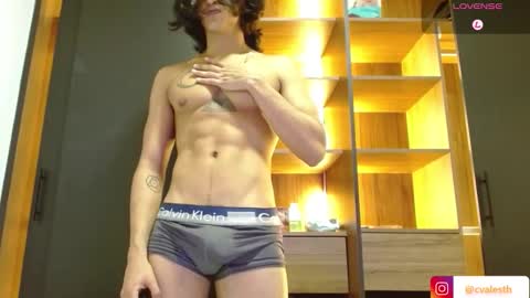 Snapshot of mike_d1030 chatting on October 8, 12:52 am mike_d1030 online show from October 8, 12:52 am