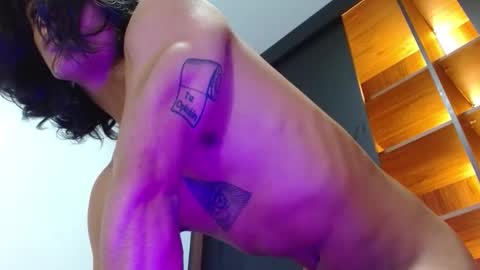 Snapshot of mike_d1030 chatting on November 28, 10:01 pm mike_d1030 online show from November 28, 10:01 pm