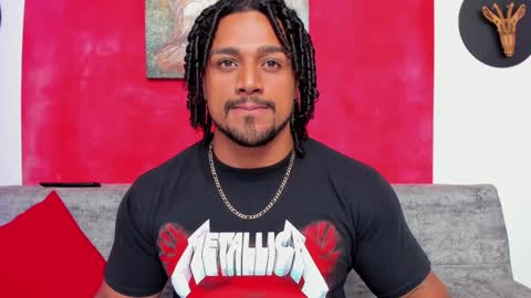 Snapshot of mike_estevess chatting on December 9, 2:24 am online show from December 9, 2:24 am