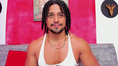 Snapshot of mike_estevess chatting on January 12, 9:08 pm online show from January 12, 9:08 pm