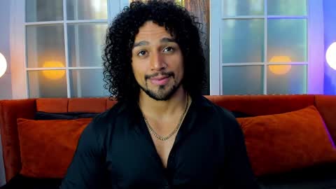 Snapshot of mike_estevess chatting on February 8, 1:54 pm online show from February 8, 1:54 pm