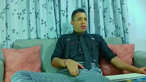 Snapshot of mike_fetiche chatting on November 20, 6:46 am mike_fetiche online show from November 20, 6:46 am