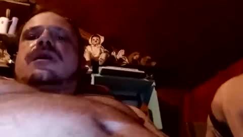 Snapshot of mikeblair5081 chatting on November 28, 8:28 am mikeblair5081 online show from November 28, 8:28 am