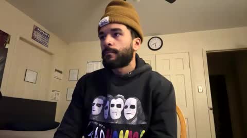 Snapshot of mikemikemikey9996 chatting on November 12, 1:28 am mikemikemikey9996 online show from November 12, 1:28 am