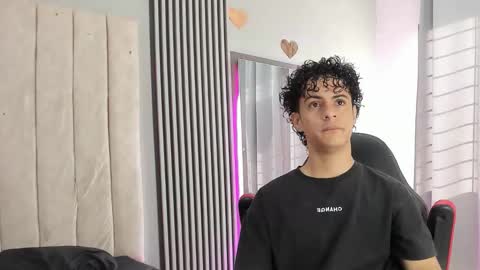 mikey_banji online show from November 6, 12:28 pm