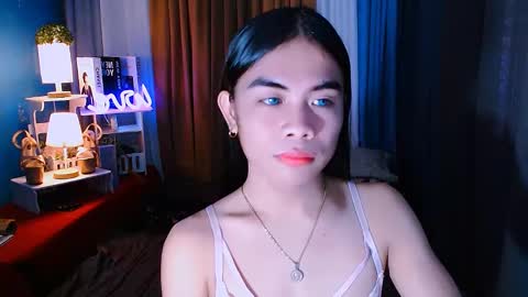 Snapshot of mikhaylaanderson chatting on January 14, 4:04 am Mikhayla online show from January 14, 4:04 am