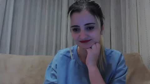 miki234809581 online show from November 17, 8:14 pm