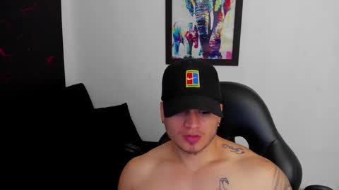 Snapshot of mikke_love chatting on October 14, 4:08 pm MIKKE online show from October 14, 4:08 pm