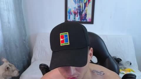 Snapshot of mikke_love chatting on November 14, 3:11 pm MIKKE online show from November 14, 3:11 pm