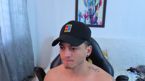 Snapshot of mikke_love chatting on November 20, 1:22 pm MIKKE online show from November 20, 1:22 pm