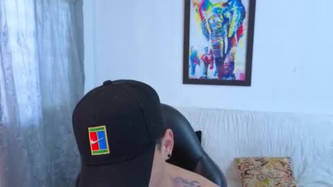 Snapshot of mikke_love chatting on November 30, 1:26 pm MIKKE online show from November 30, 1:26 pm