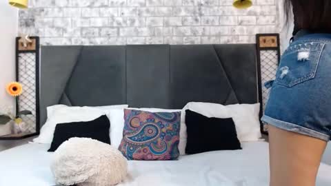 mila_adamss online show from September 21, 11:23 am