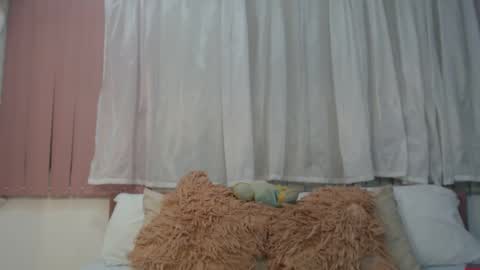 mila_adamss online show from November 6, 10:49 am