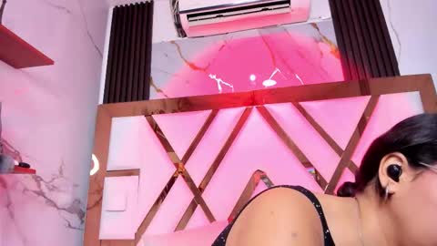 Camila online show from November 12, 7:35 pm