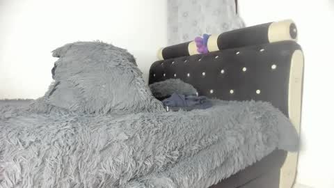 Snapshot of mila_dash chatting on February 12, 4:44 am Mila Dash online show from February 12, 4:44 am