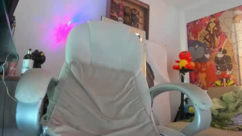 Snapshot of mila_dash chatting on September 17, 2:08 pm Mila Dash online show from September 17, 2:08 pm