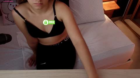 Milena  online show from February 6, 3:48 am