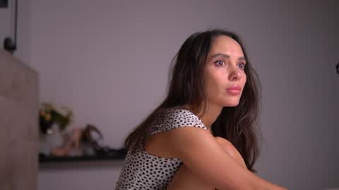 Snapshot of mila_may_ chatting on January 23, 3:05 am mila may online show from January 23, 3:05 am