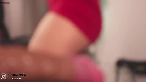 Snapshot of mila_snoow chatting on September 19, 1:01 pm M I L A online show from September 19, 1:01 pm