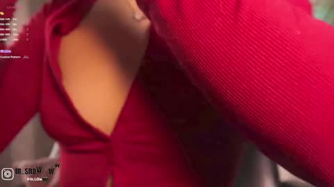 Snapshot of mila_snoow chatting on October 6, 11:51 am M I L A online show from October 6, 11:51 am