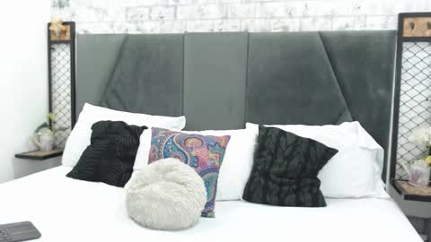 mila online show from February 19, 11:28 am