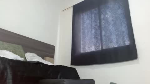 Snapshot of milahot23 chatting on January 19, 4:14 pm mila online show from January 19, 4:14 pm