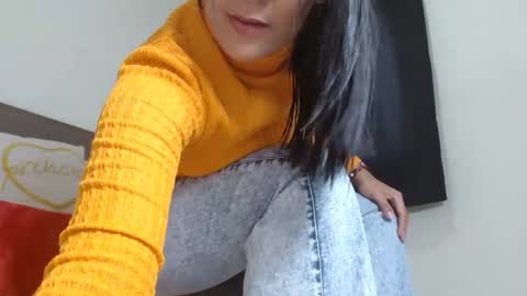 Snapshot of milahot23 chatting on February 11, 3:08 am mila online show from February 11, 3:08 am