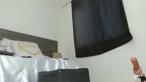 Snapshot of milahot23 chatting on March 4, 7:41 am mila online show from March 4, 7:41 am