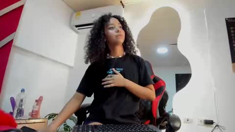 milanx2 online show from January 19, 1:43 am