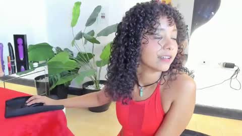 milanx2 online show from February 24, 9:09 pm