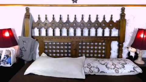 Snapshot of milanzaire chatting on February 16, 2:09 am milanzaire online show from February 16, 2:09 am