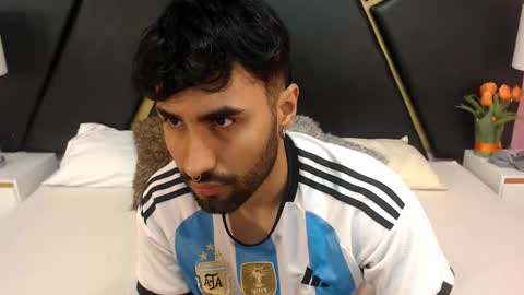 Snapshot of milanzaire chatting on September 13, 6:51 pm milanzaire online show from September 13, 6:51 pm