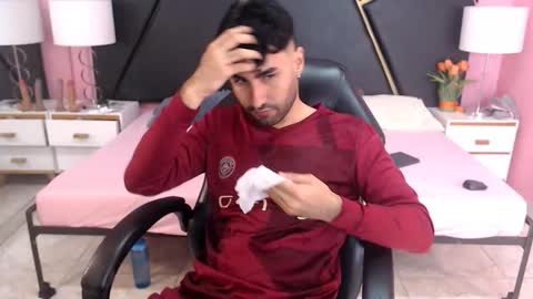 Snapshot of milanzaire chatting on September 23, 10:02 pm milanzaire online show from September 23, 10:02 pm