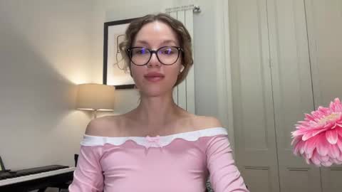 Mila online show from October 31, 2:51 pm